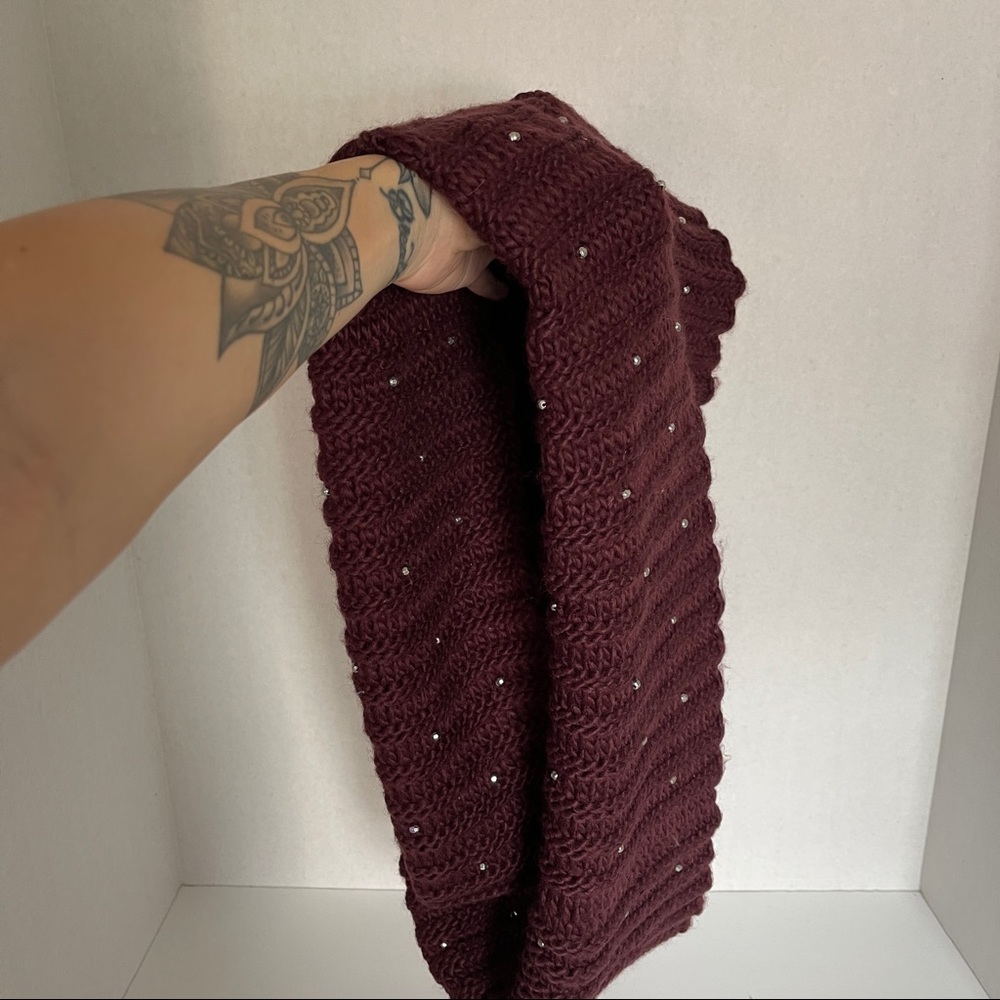Purple Knit Infinity Scarf - Picture 4 of 5